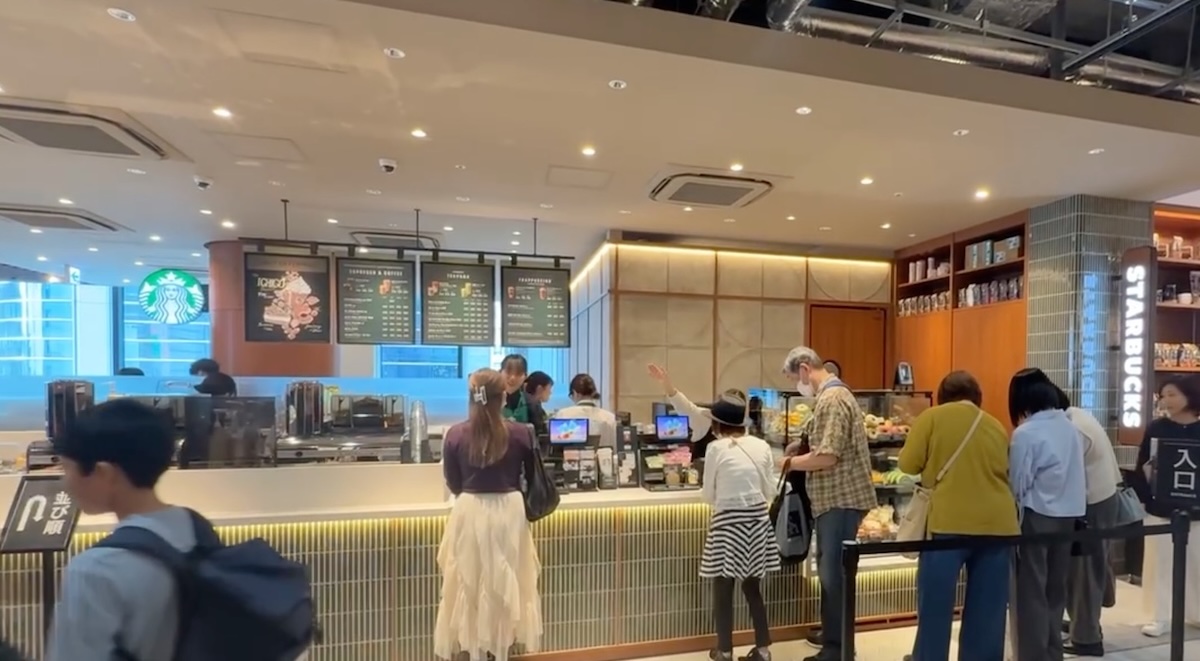 ワンビル　スターバックス　筆者撮影